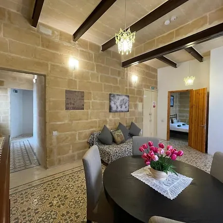 Paceville-appartment Near Movida شقة *