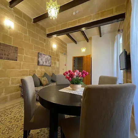 Daire Paceville-appartment Near Movida Saint Julian's